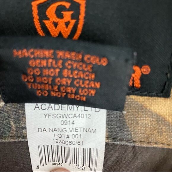 Game Winner Camouflage Hooded Jacket - Picture 7 of 7